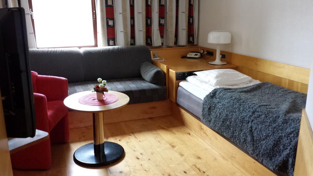 Hotell Toppen Storuman Oda fotoğraf